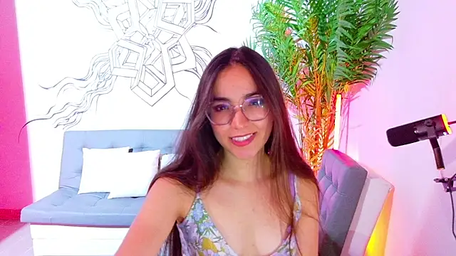 Emmi Roberts online show from 02-28-26, 12:22