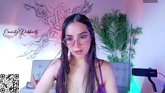 Snapshot of Emmi_Roberts chatting on 05-30-26, 10:29 Emmi Roberts online show from 05-30-26, 10:29