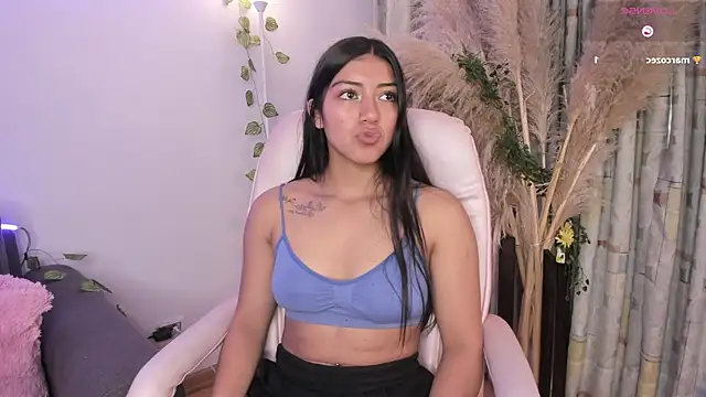 Snapshot of Quiinn_bx chatting on 03-13-25, 12:46 Quiinn bx online show from 03-13-25, 12:46