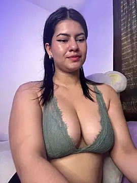 Saanvi21 online show from 03-22-25, 04:47