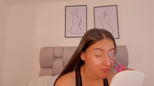 Hanna Evans   online show from 09-16-25, 12:28