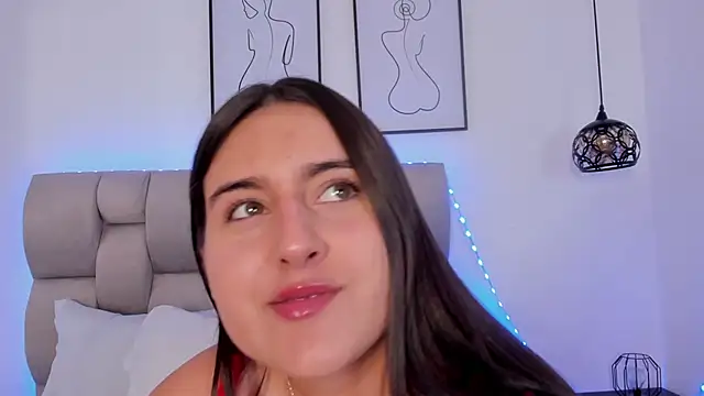 Hanna Evans   online show from 02-03-26, 01:05