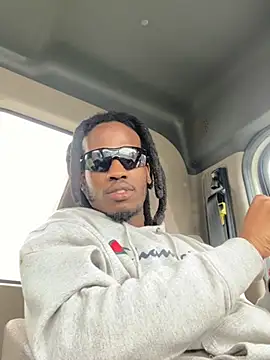 Snapshot of Sir-Tucker chatting on 03-13-25, 05:39 Sir-Tucker online show from 03-13-25, 05:39