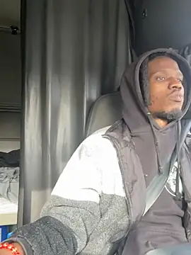 Snapshot of Sir-Tucker chatting on 03-18-25, 08:59 Sir-Tucker online show from 03-18-25, 08:59