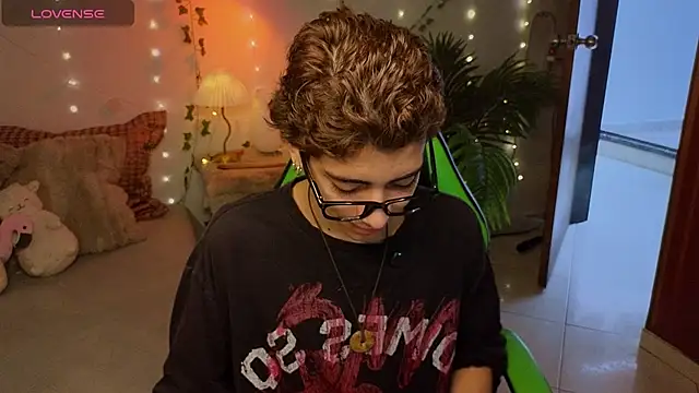 Matty Sparkk online show from 04-26-26, 01:31