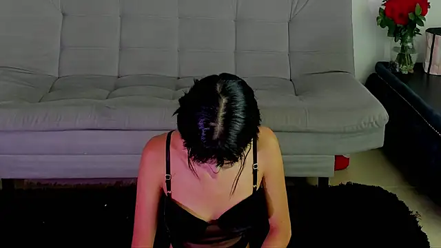 Snapshot of pauline_rouge chatting on 10-09-25, 12:36 pauline rouge online show from 10-09-25, 12:36