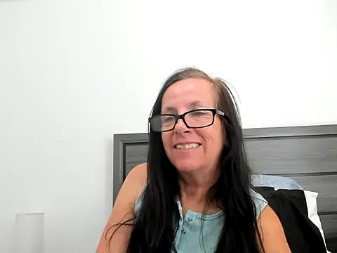 Snapshot of peachgoddess chatting on 09-12-25, 02:28 peachgoddess online show from 09-12-25, 02:28