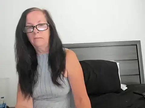 Snapshot of peachgoddess chatting on 09-14-25, 01:10 peachgoddess online show from 09-14-25, 01:10