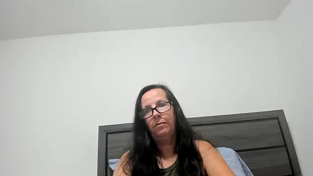 Snapshot of peachgoddess chatting on 09-27-25, 03:44 peachgoddess online show from 09-27-25, 03:44