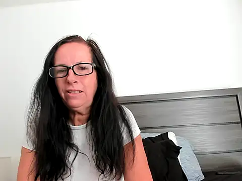 Snapshot of peachgoddess chatting on 10-20-25, 01:55 peachgoddess online show from 10-20-25, 01:55