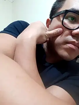 awesometeacher33 online show from 03-17-25, 05:27