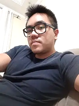 awesometeacher33 online show from 03-19-25, 02:37