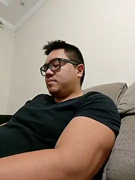 awesometeacher33 online show from 09-18-25, 03:52