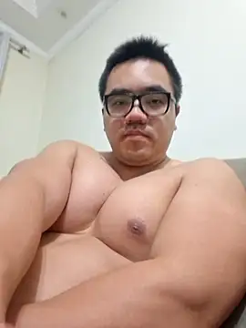 awesometeacher33 online show from 04-27-26, 02:20