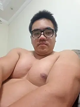 awesometeacher33 online show from 05-08-26, 03:56