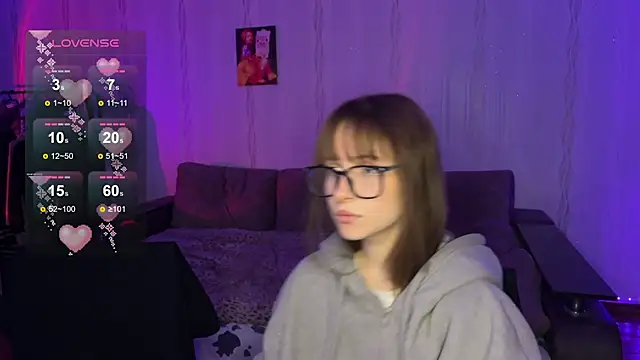 Snapshot of Romanhavesweetydick777 chatting on 11-21-25, 03:54 Romanhavesweetydick777 online show from 11-21-25, 03:54