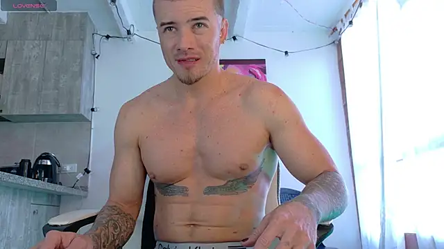 Ryannblue07 online show from 10-05-25, 07:23