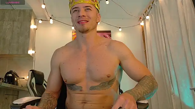 Ryannblue07 online show from 10-08-25, 11:13