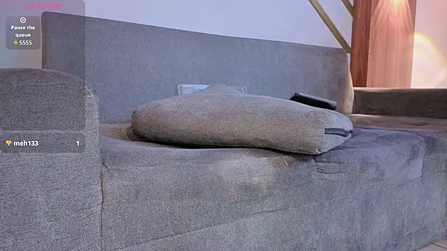 mia gatess online show from 09-13-25, 08:19