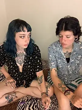 lovelockedlips online show from 01-18-26, 11:41