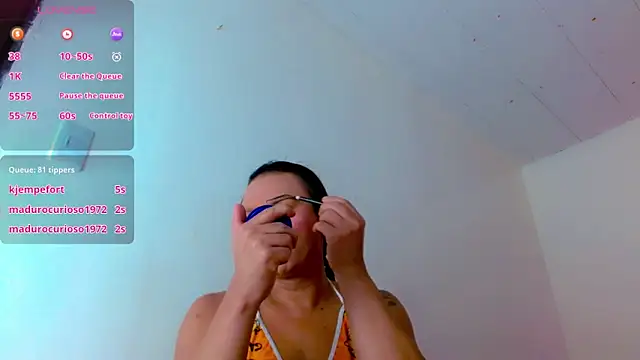 Dayana Dias online show from 06-07-26, 11:36