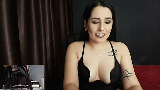 Snapshot of missdyaa chatting on 09-26-25, 11:09 missdyaa online show from 09-26-25, 11:09