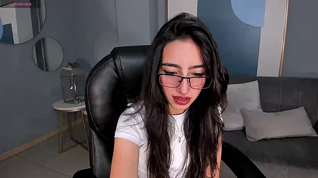 LarisaSmirnov online show from 09-29-25, 01:11