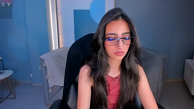 Snapshot of LarisaSmirnov chatting on 10-02-25, 04:08 LarisaSmirnov online show from 10-02-25, 04:08