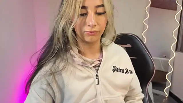 Malory tay1 online show from 11-14-25, 11:42