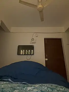 Ms Saanvi online show from 11-29-25, 08:23