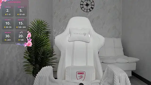 Snapshot of babyisperfect chatting on 03-21-25, 02:28 babyisperfect online show from 03-21-25, 02:28