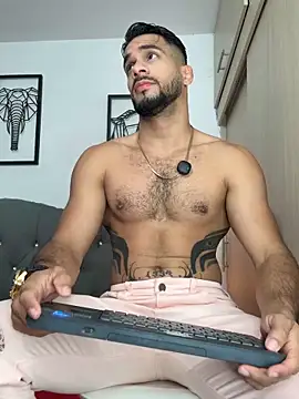 Maximiliano ford online show from 11-11-25, 10:26