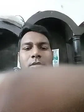 Snapshot of vikesh05 chatting on 11-27-25, 08:22 vikesh05 online show from 11-27-25, 08:22