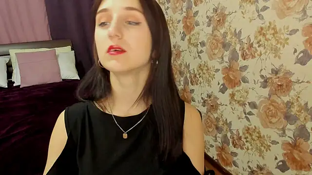 Snapshot of JulietMonli chatting on 09-27-25, 03:22 JulietMonli online show from 09-27-25, 03:22