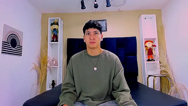 Snapshot of Jhojan_twink chatting on 10-14-25, 12:17 Jhojan twink online show from 10-14-25, 12:17