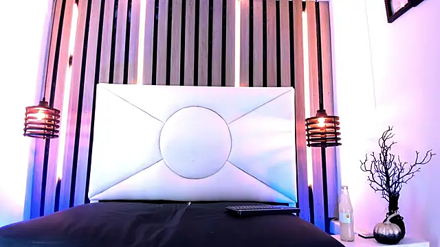 Snapshot of Jhojan_twink chatting on 10-21-25, 11:44 Jhojan twink online show from 10-21-25, 11:44