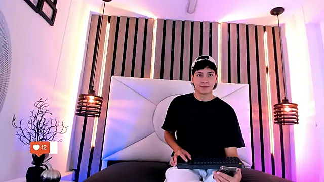 Snapshot of Jhojan_twink chatting on 11-09-25, 12:36 Jhojan twink online show from 11-09-25, 12:36