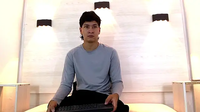 Snapshot of Jhojan_twink chatting on 12-03-25, 02:04 Jhojan twink online show from 12-03-25, 02:04