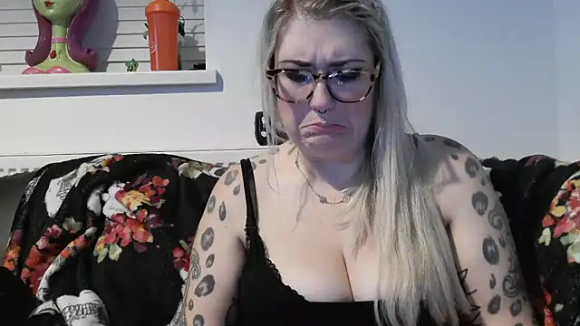 Sizzling Indie36 online show from 11-14-25, 11:13