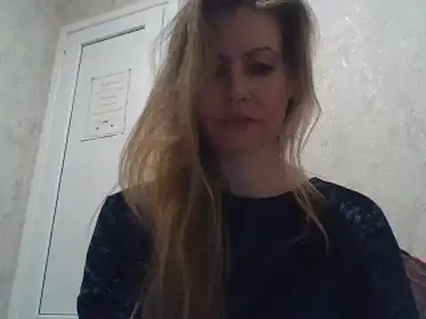 Snapshot of Eva_Neon chatting on 03-19-25, 07:06 Eva Neon online show from 03-19-25, 07:06