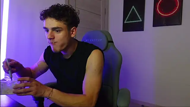 Brad Holloway online show from 09-15-25, 01:11