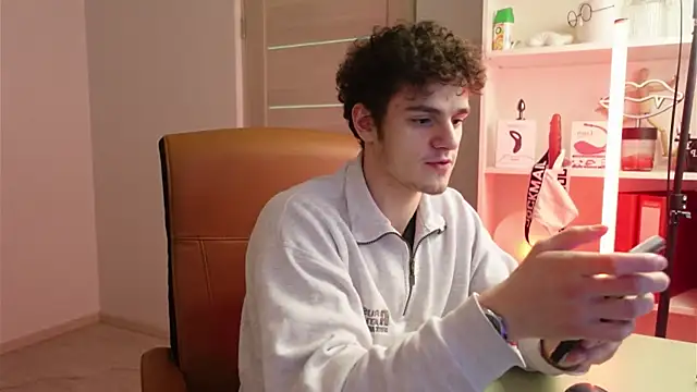 Brad Holloway online show from 12-04-25, 03:10