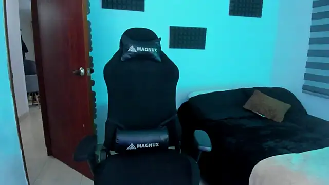 hannarusso online show from 04-05-26, 12:08