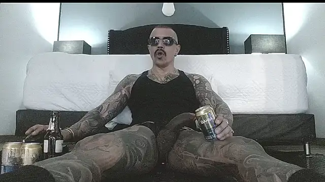 Snapshot of danilog515 chatting on 03-19-25, 04:25 danilog515 online show from 03-19-25, 04:25