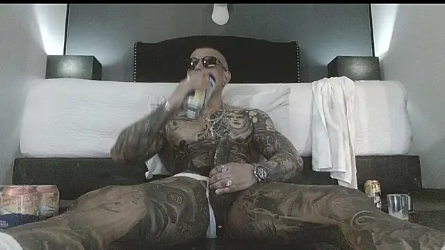 Snapshot of danilog515 chatting on 09-29-25, 12:05 danilog515 online show from 09-29-25, 12:05