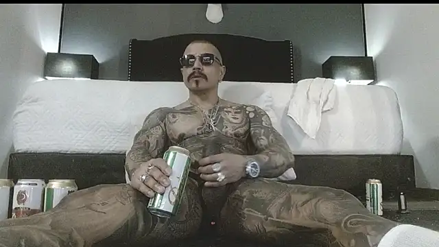 Snapshot of danilog515 chatting on 11-04-25, 06:12 danilog515 online show from 11-04-25, 06:12