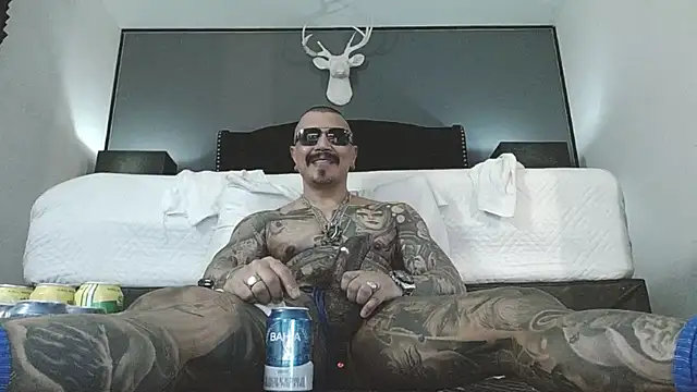 danilog515 online show from 04-12-26, 01:21