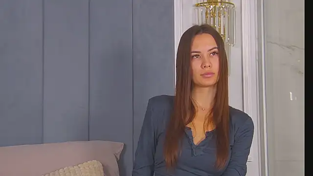 Snapshot of YourCass chatting on 10-13-25, 04:23 YourCass online show from 10-13-25, 04:23