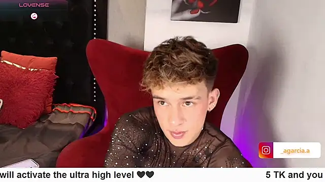 LiamWildx20 online show from 10-21-25, 12:33