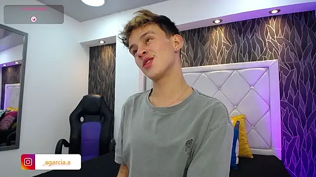 LiamWildx20 online show from 03-06-26, 05:04